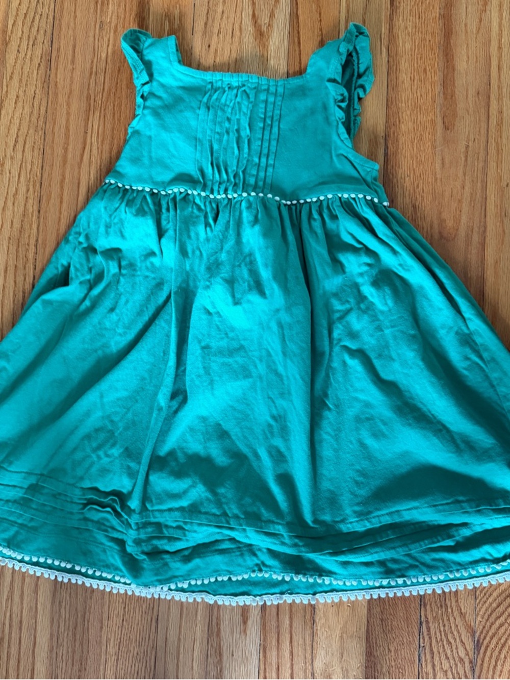 Mini Boden Girls Green Sleeveless Dress with Pintuck Detail